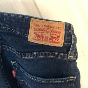 2 pairs of Levi’s 721 High-rise Skinny Jeans